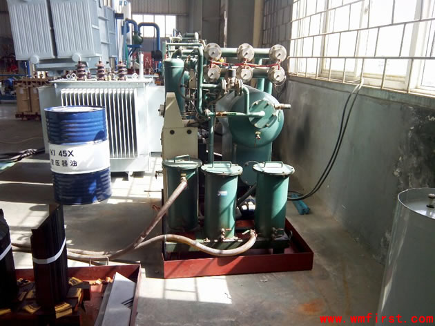 ZL-30濾油機(jī)側(cè)面